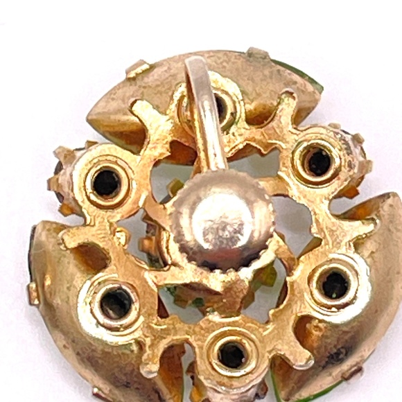 Vintage Unsigned Green AB Rhinestone Screw On Earrings - Picture 4 of 7